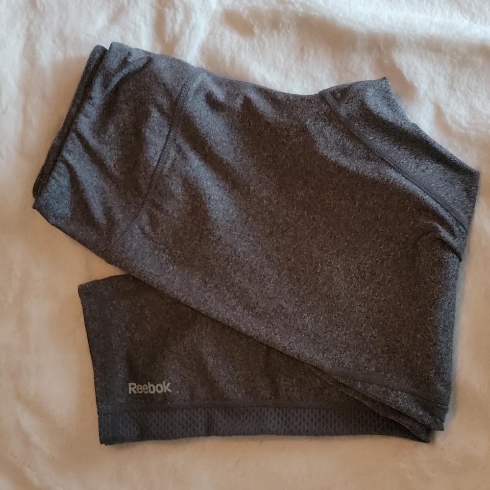 Reebok Capri Leggings  - size S